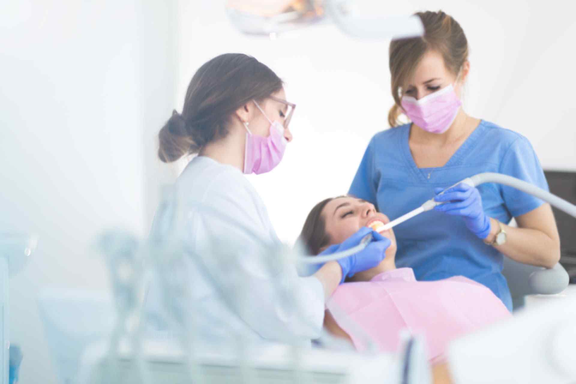 https://emergencydentistspringfieldmo.com/wp-content/uploads/2020/02/about_us_background.jpg